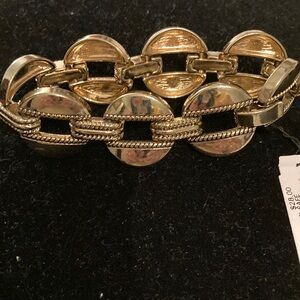 Gold Chain Link Bracelet
